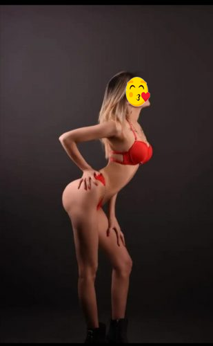 Dayanıklı Buca Escort Emel